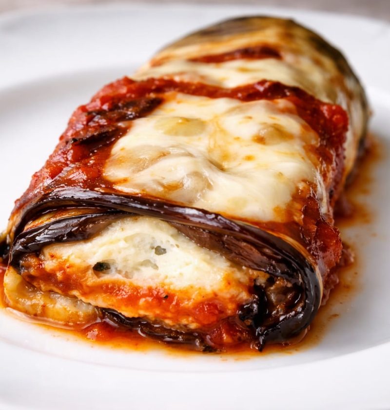 גלילת חציל במילוי גבינות